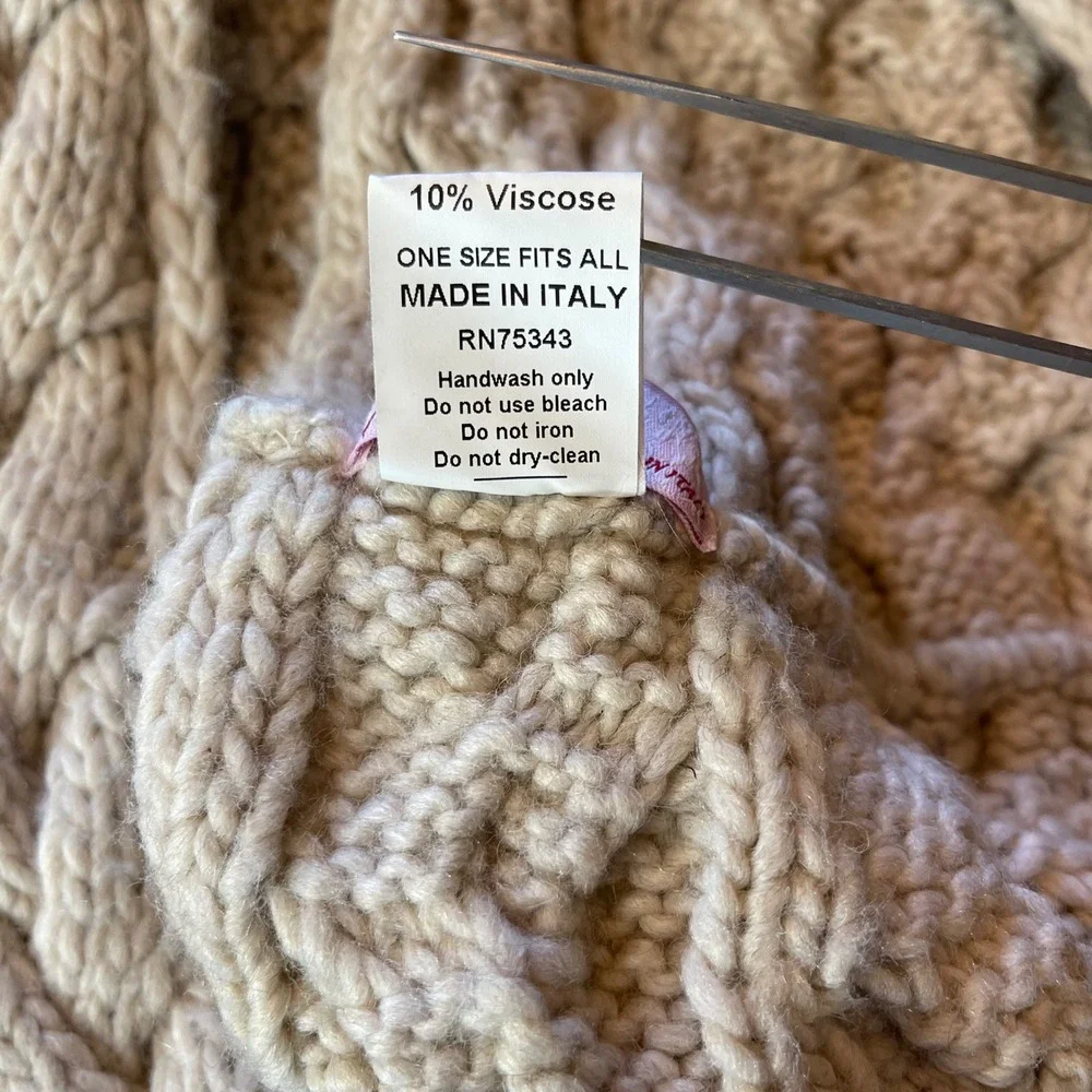 Alice V Italy Chunky Cable Knit Infinity Scarf Alpaca Wool Blend Oatmeal Beige